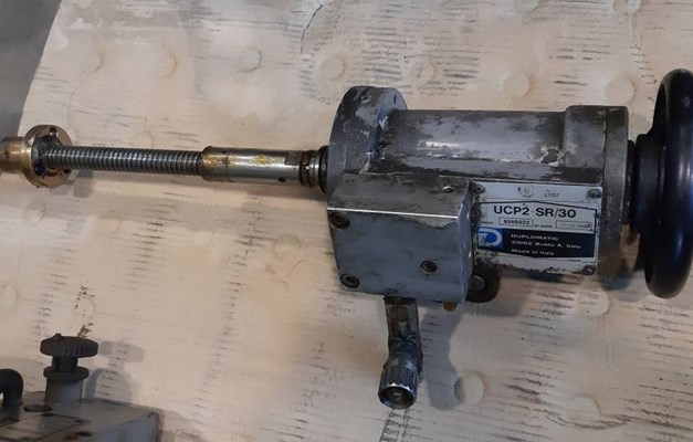 APPARECCHIATURA per CONTROUNTA IDRAULICA  tipo UCP2 -SR / 30 DUPLOMATIC